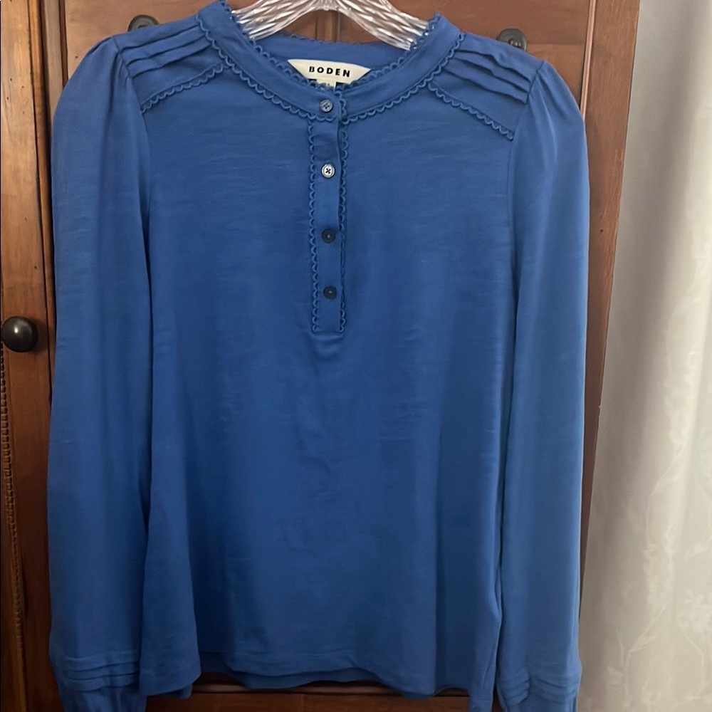 Boden Women's Blue Top
